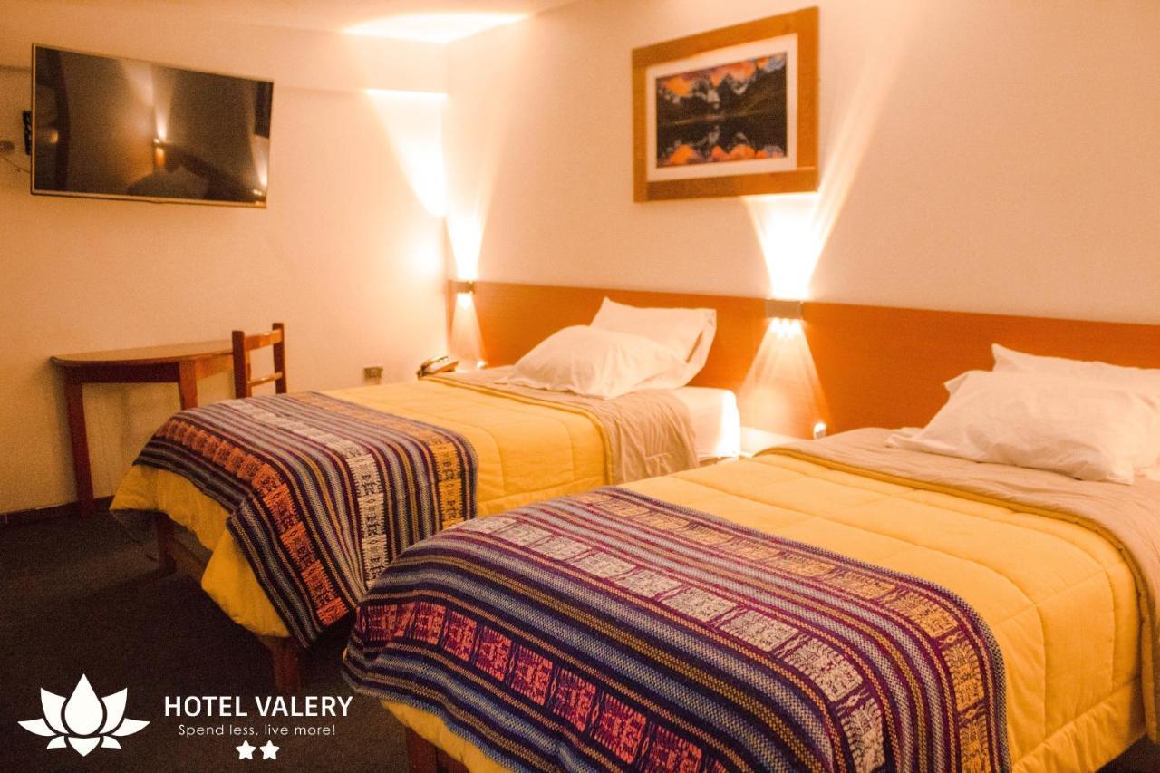 Hotel Valery 2 Estrellas Huaraz  Rum bild