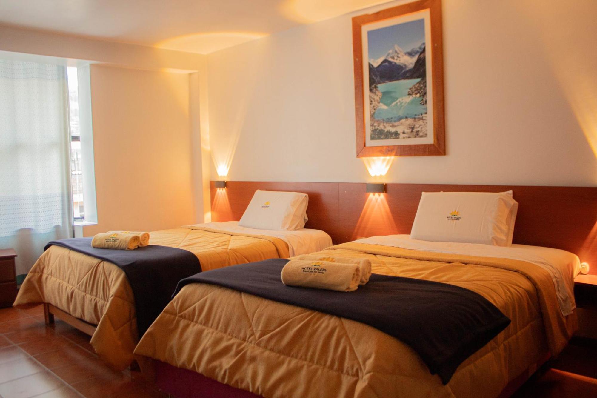 Hotel Valery 2 Estrellas Huaraz  Exteriör bild