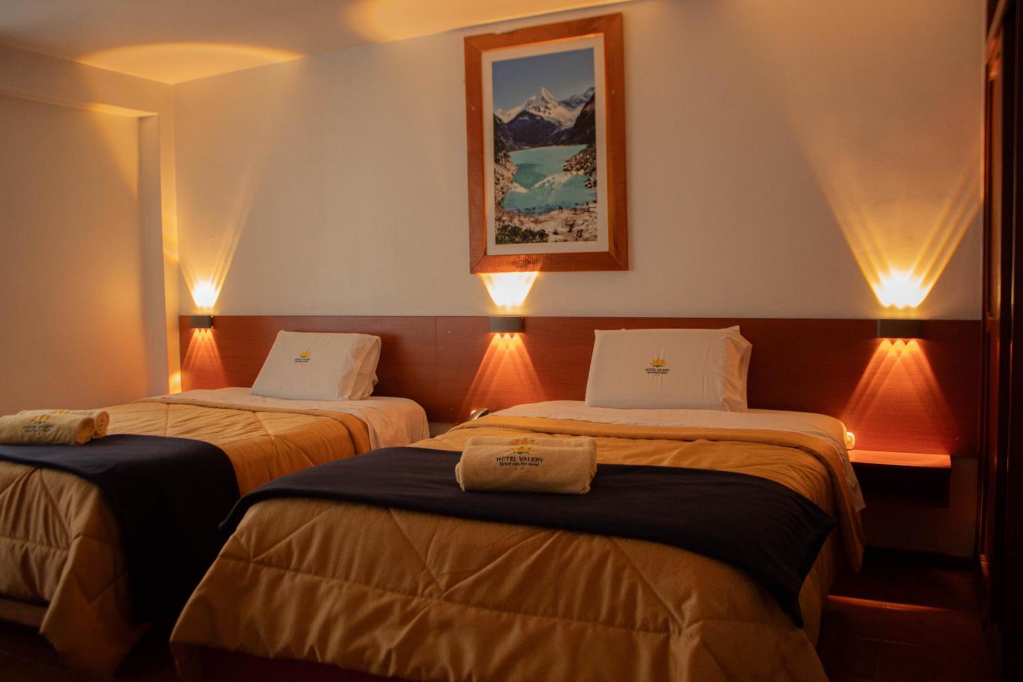 Hotel Valery 2 Estrellas Huaraz  Exteriör bild