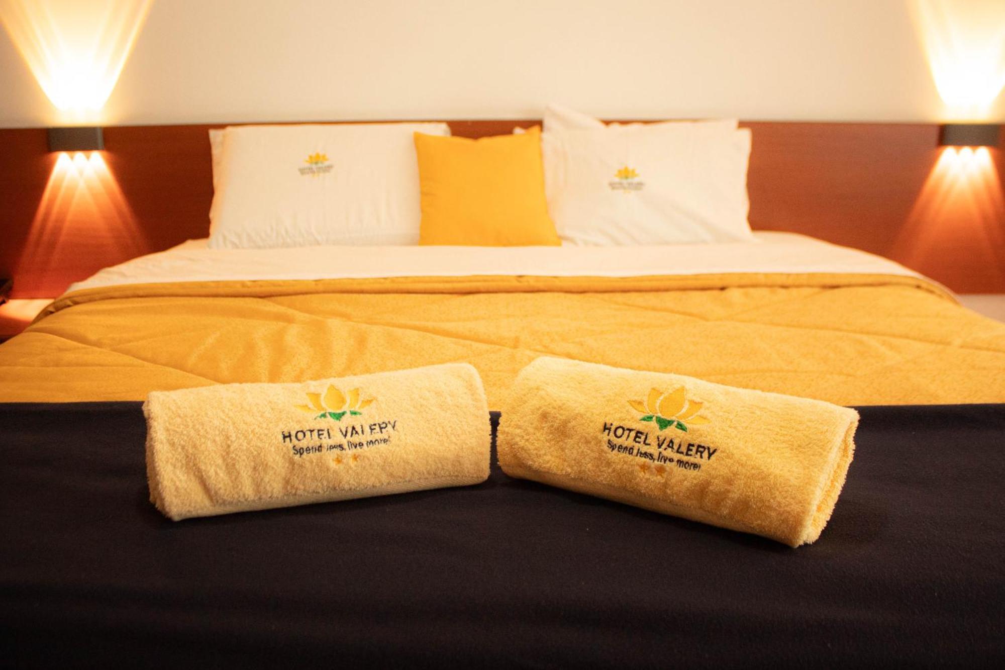 Hotel Valery 2 Estrellas Huaraz  Exteriör bild