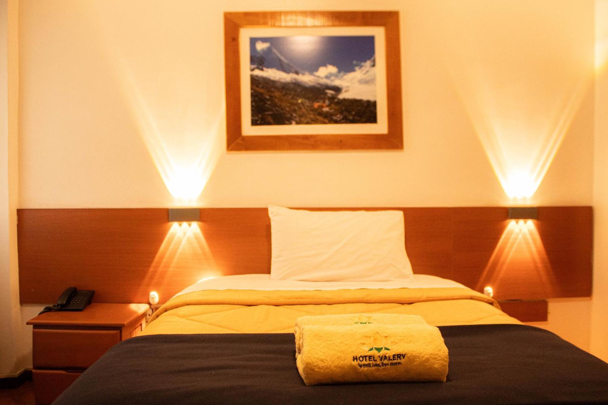 Hotel Valery 2 Estrellas Huaraz  Exteriör bild