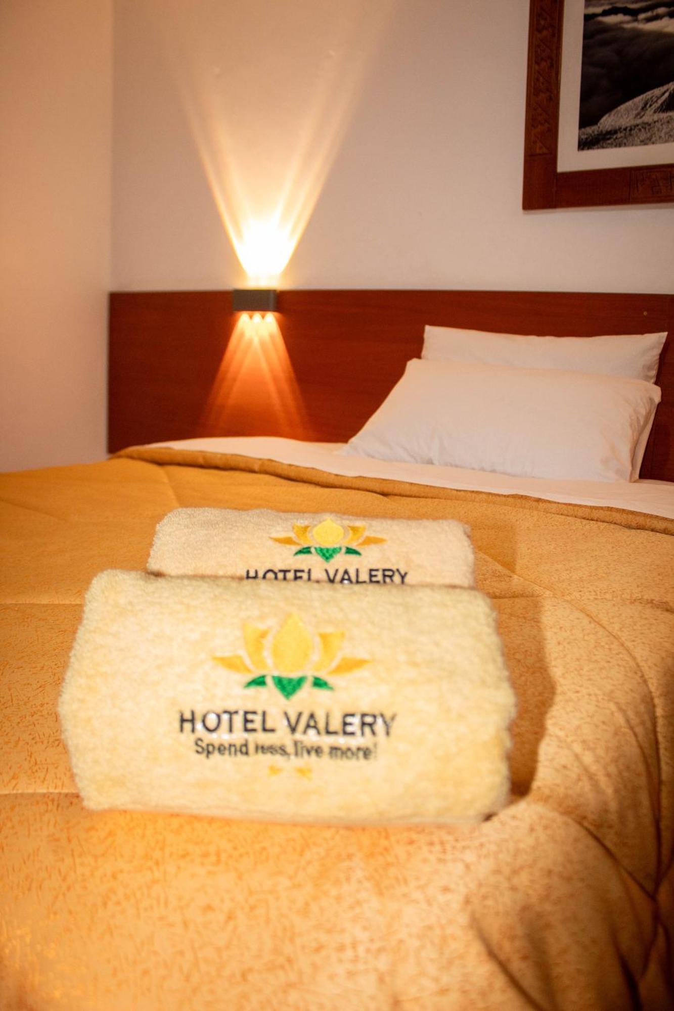 Hotel Valery 2 Estrellas Huaraz  Exteriör bild